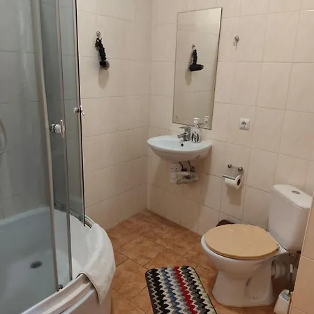 Apartamento центр 2 кім студія 6 місць з кондиціонером *
